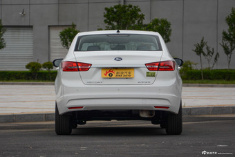 2017款福睿斯幸福版1.5L自动时尚型