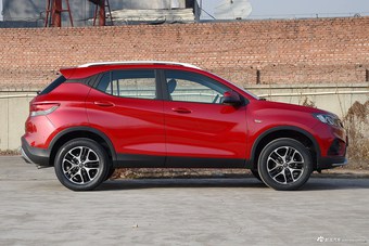 2016款东南DX3 1.5L手动豪华型