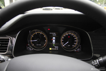 2017款红旗H7 2.0T自动尊贵型