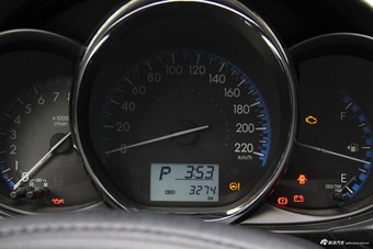 2017款威驰FS 1.5L手动锋驰版 