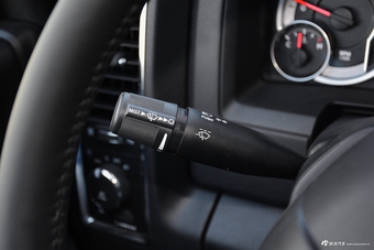 2017款RAM 1500 Laramie 5.7L豪华版