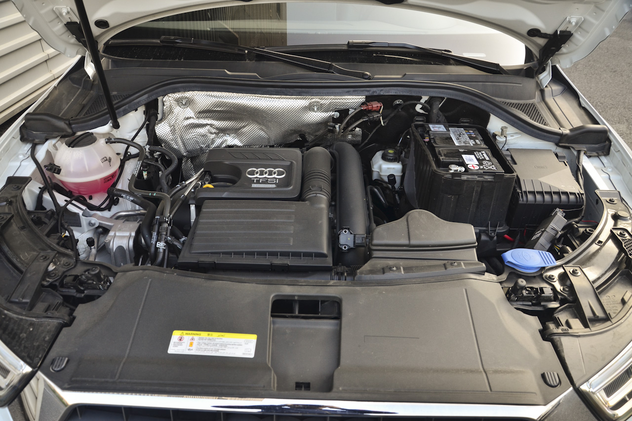 2018款奥迪Q3 30周年年型 30 TFSI风尚型