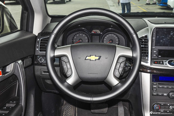 2015款科帕奇2.4L自动7座四驱旗舰版