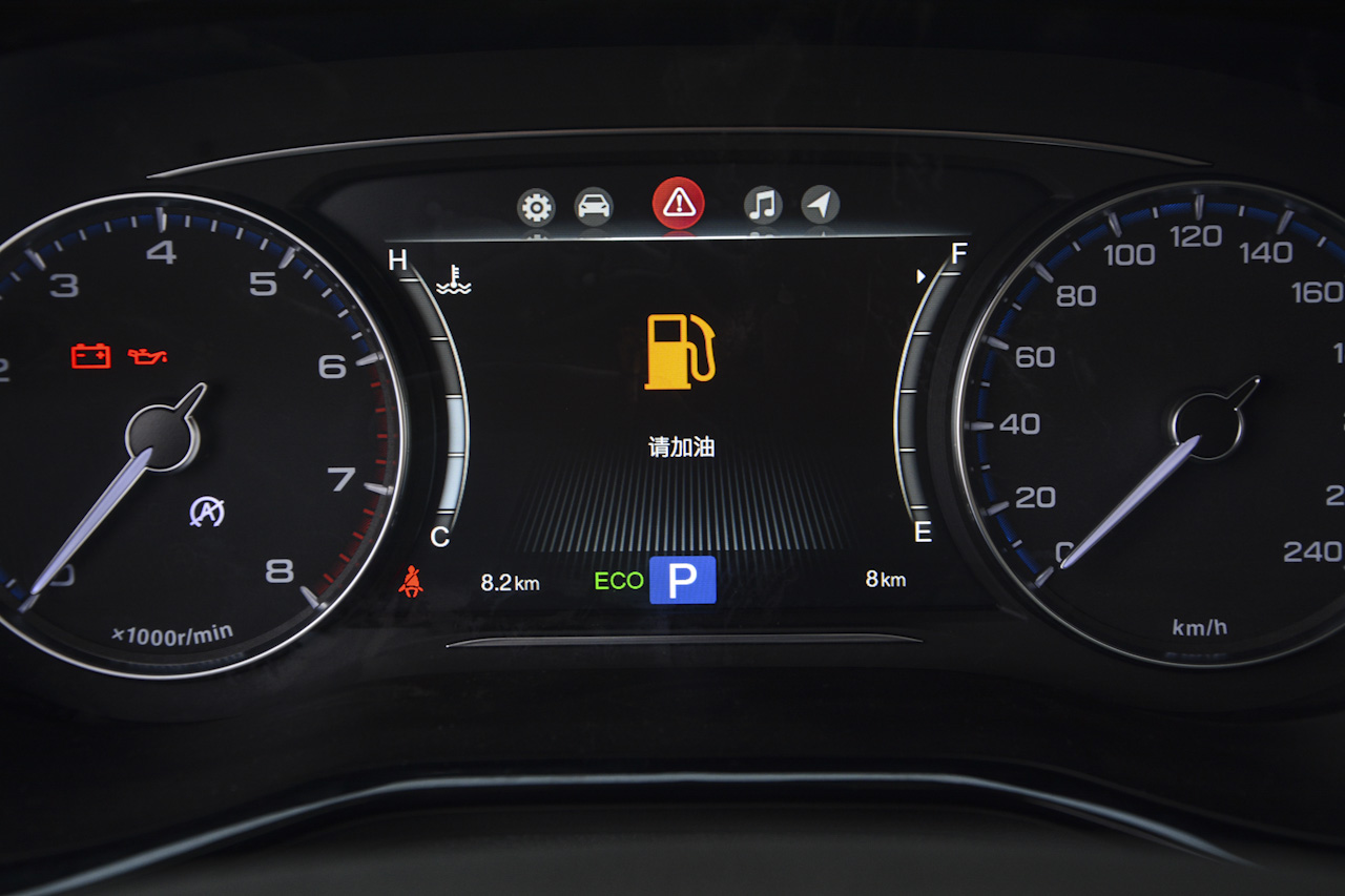 2018款传祺GM8自动320T尊贵版