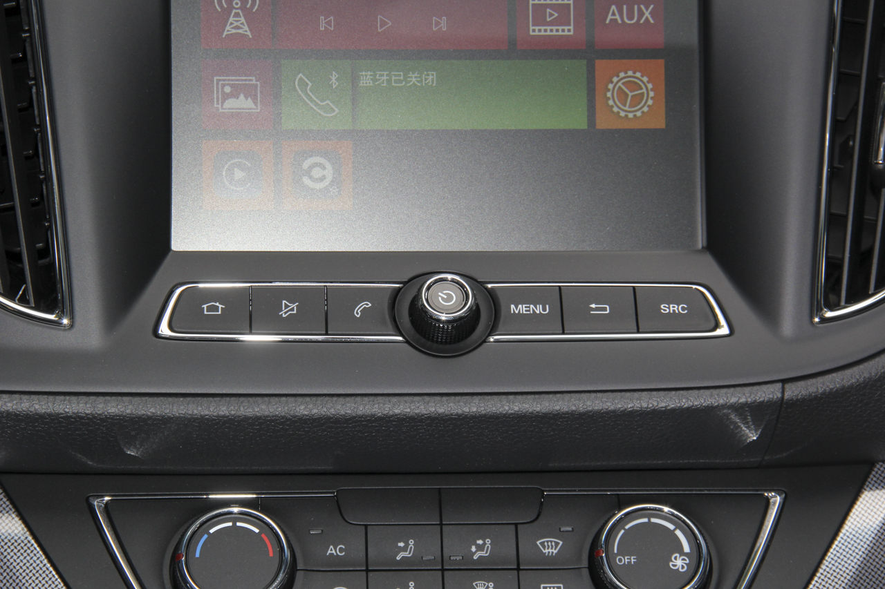 2018款荣威360 PLUS 1.5L手动豪华版