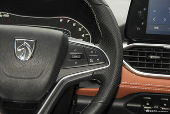 2017款宝骏510 1.5L手动豪华型 