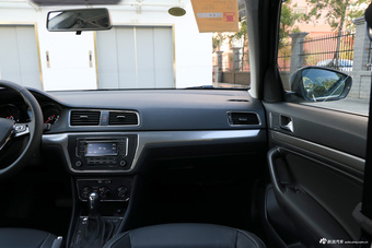 2017款朗逸1.4T自动舒适版230TSI DSG