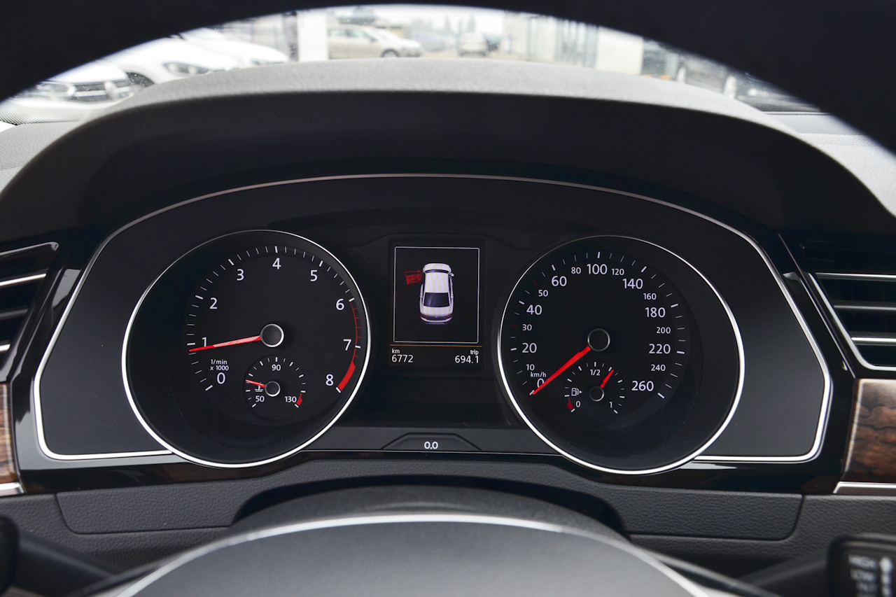  2017款迈腾2.0T自动380TSI DSG豪华型