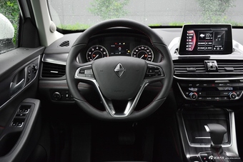 2018款宝沃BX6 2.0T自动28T 四驱GT至酷型