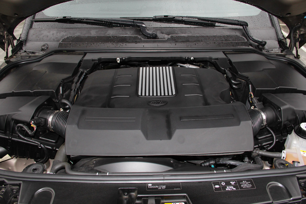 2016款第四代发现3.0T自动SC曜黑典藏版 SE