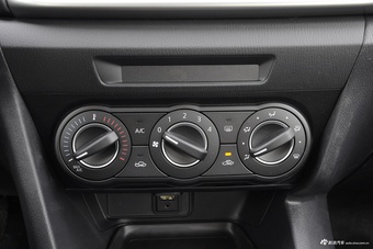 2017款马自达3昂克赛拉 三厢 1.5L 手动舒适型