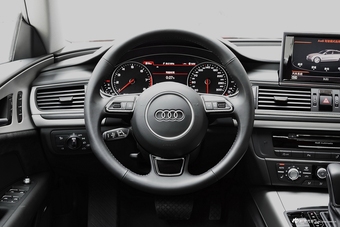 2017款奥迪A7 2.0T自动40TFSI quattro技术型