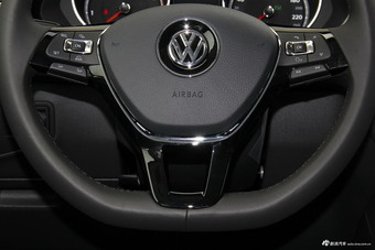 2017款途观L 1.8T自动两驱舒适版330TSI