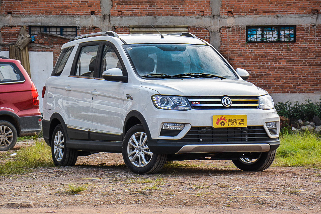2016款风光370 1.5L手动豪华型7座