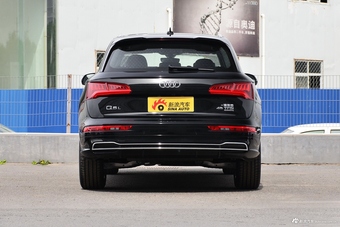 2018款奥迪Q5L 2.0T自动45 TFSI尊享时尚型