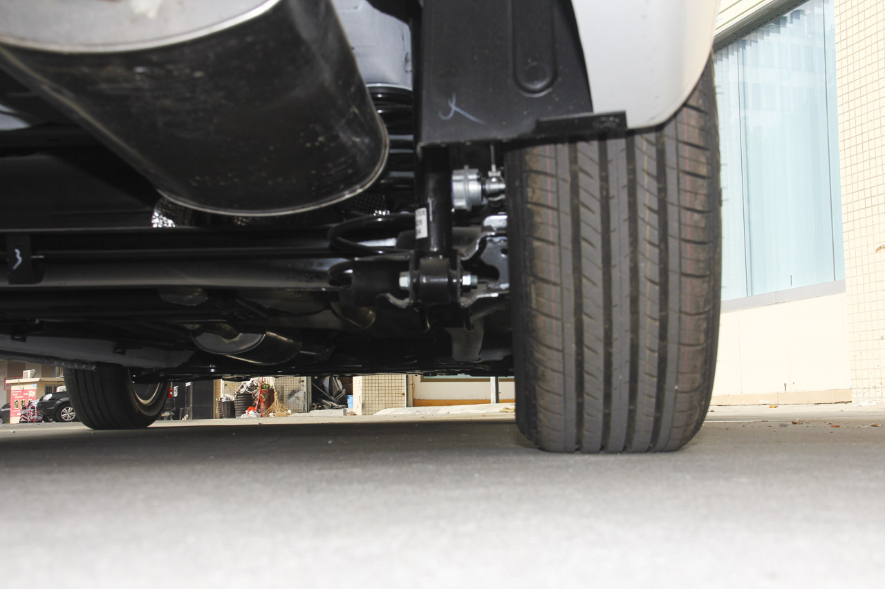 2016款海马M3 1.5L手动智能舒适型