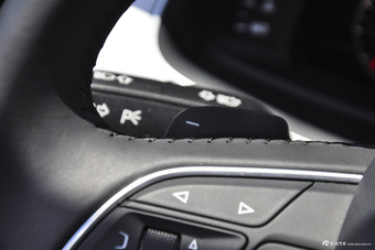 2016款奥迪Q7 3.0T自动45TFS S-Line运动型