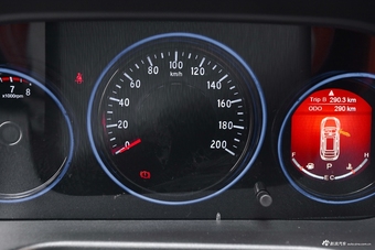 2018款北汽幻速H5 1.3T CVT豪华型