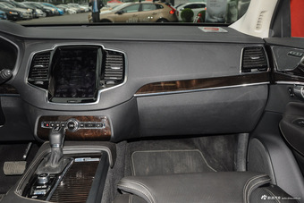 2016款沃尔沃XC90升级版 2.0T自动 T6智雅版