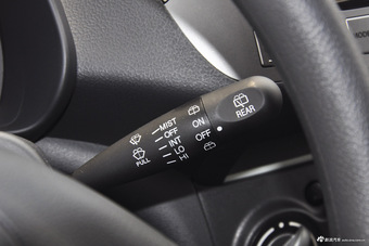 2013款奥拓1.0L自动豪华型