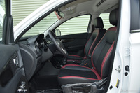 2016款北汽幻速S3 1.5L手动舒适型 朱鹭白