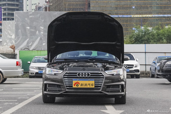 2017款奥迪A4L 2.0T自动40TFSI运动型