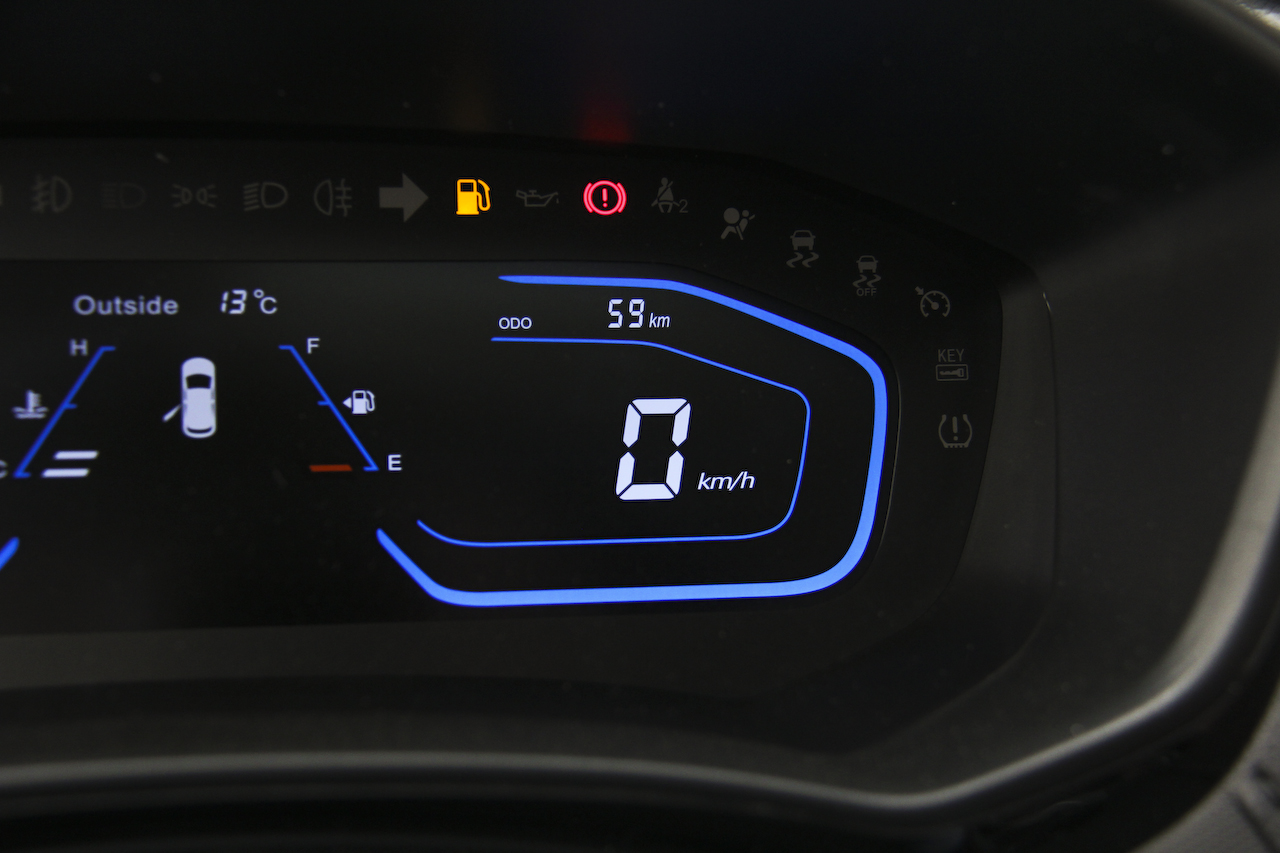 2017款长安欧尚A800 1.5T手动豪享型