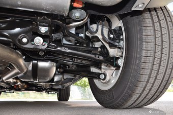 2016款揽胜极光2.0T自动PURE 风尚版