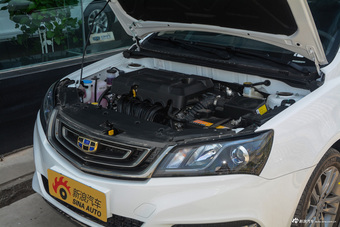 2017款吉利帝豪1.5L手动三厢百万款时尚型