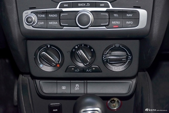 2016款奥迪A1 1.4T 自动30TFSI Sportback Design风尚版