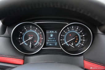 2017款哈弗H1蓝标1.5L AMT尊贵型