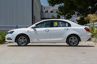 2017款吉利帝豪1.5L自动三厢百万款向上互联版