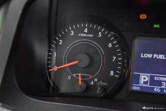 2017款塞纳 3.5L自动两驱LE加版