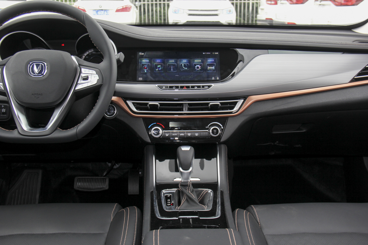 2018款逸动XT 1.6L自动领潮型GDI