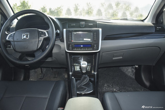 2014款 众泰Z300 新视界 1.5L 手动尊贵型