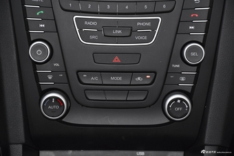 2018款奔腾B50 1.4T自动20周年纪念版