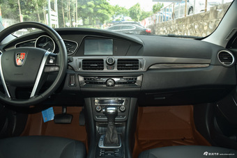 2014款荣威550S 1.8L自动智选版 温莎白