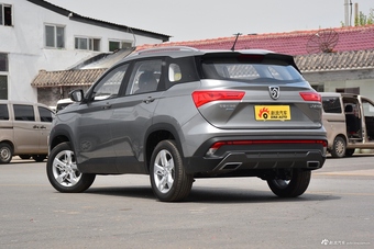 2018款宝骏530 1.5T手动舒适型