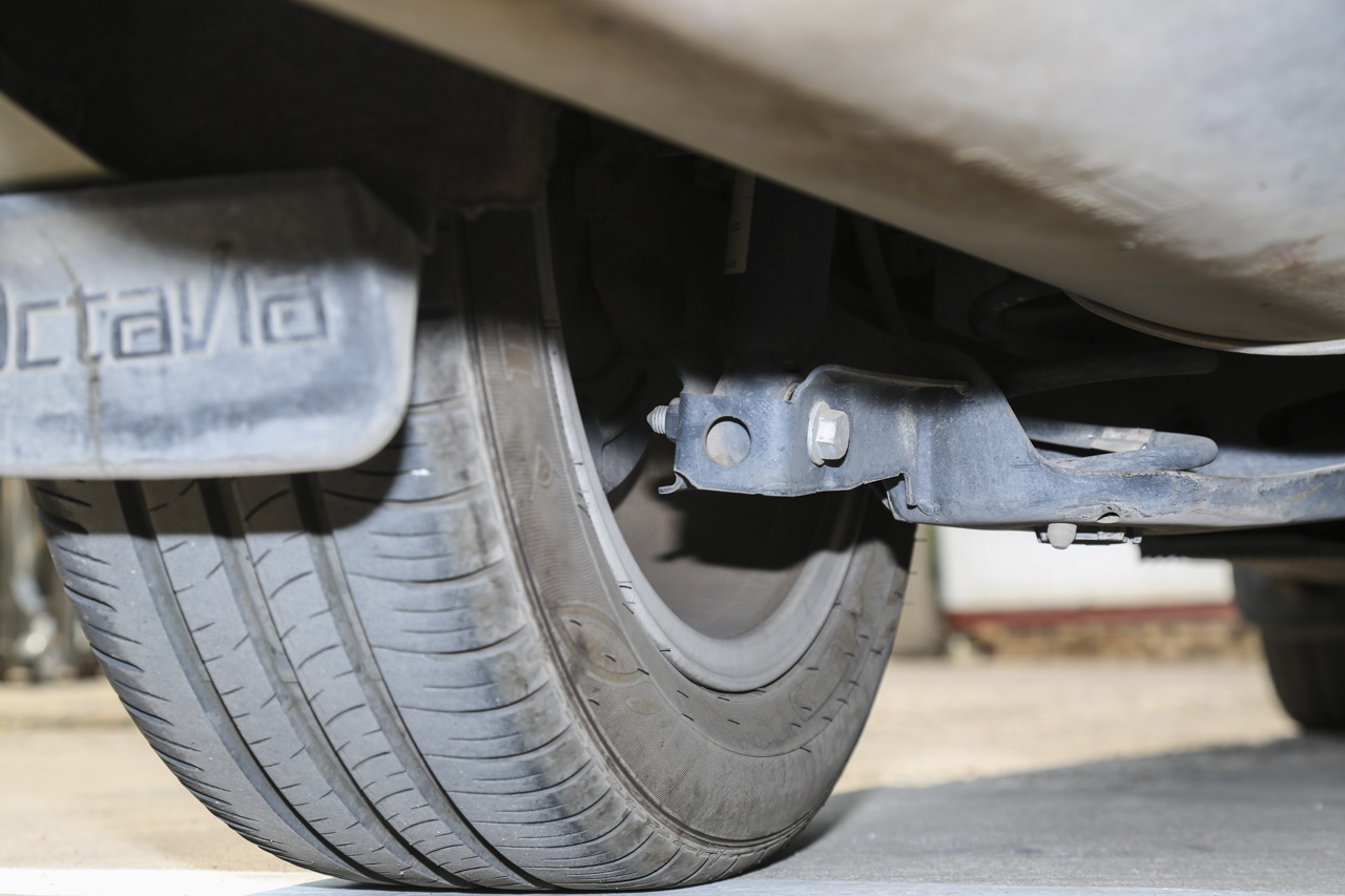 2016款明锐 1.6L手动智行版 流光金