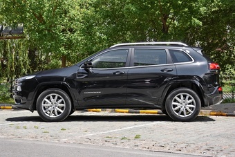 2017款自由光2.4L自动卓越版 黑色