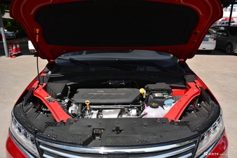 2018款荣威RX5 2.0T 30T自动两驱智联网铂金版图片