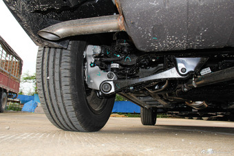 2017款宝骏560 1.5T DCT尊享型