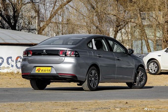 2016款标致308 1.6L自动时尚版