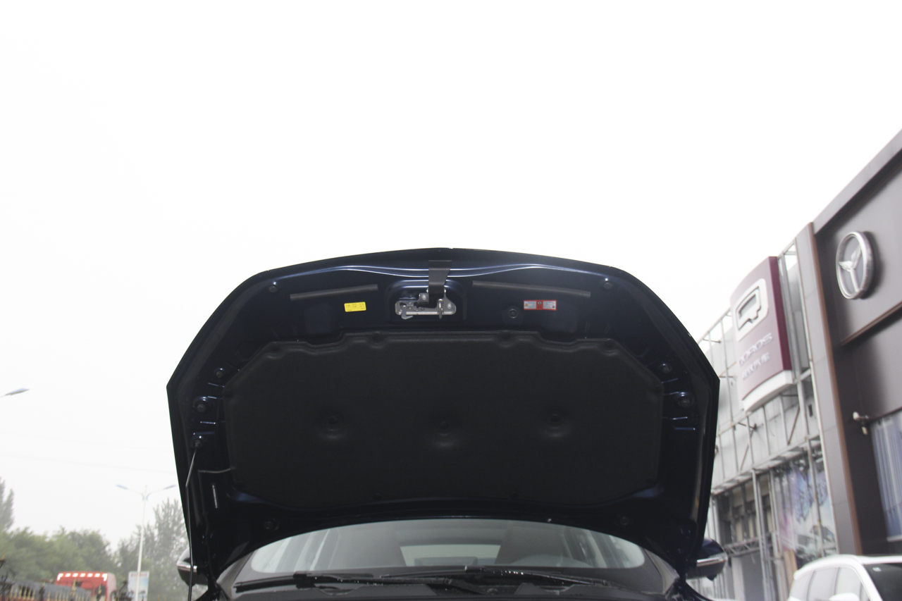 2018款君马MEET3（美图3）1.5T 自动旗舰型