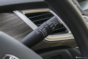 2017款杰德 1.8L 自动舒适版 5座