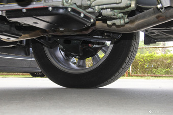 2018款森林人2.0i自动时尚导航版