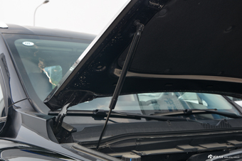 2017上汽大通D90 2.0T自动两驱水星