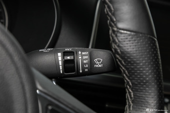 2016款起亚K5 1.6T自动PREMIUM