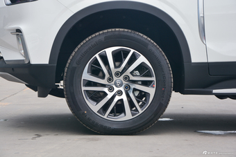 2017上汽大通D90 2.0T手动两驱火星