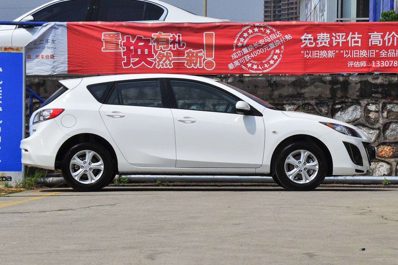 2015款马自达3星骋1.6L自动两厢精英型